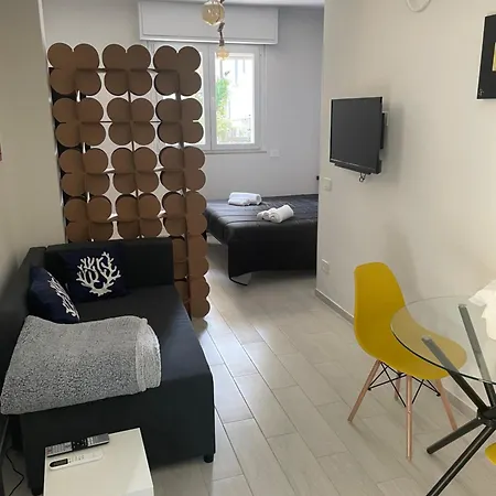 Apartamento Marlene's 2 *